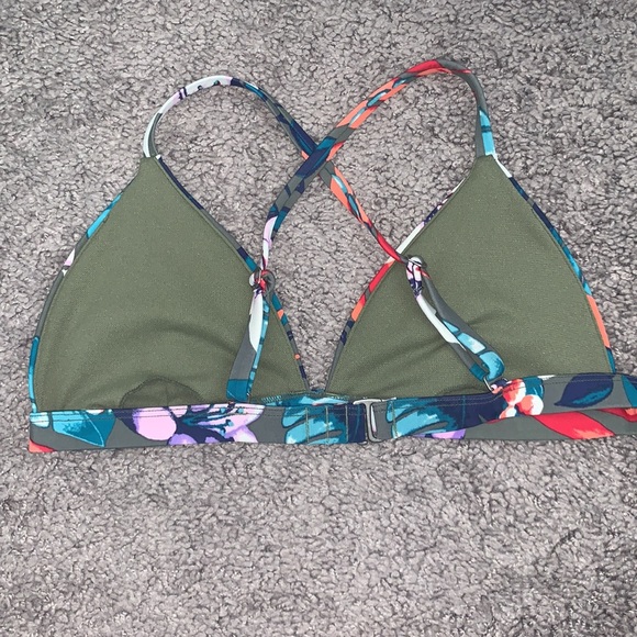 Hollister bikini top - Picture 2 of 2